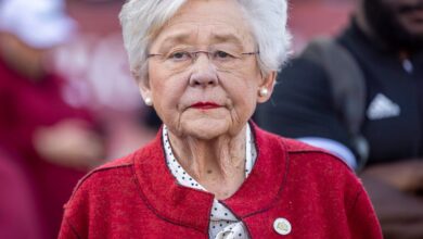 Alabama lawmakers approve a ban on devices that convert semi-automatic weapons into machine guns