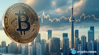 SafeMoon, PWEASE surge triple digits: What about Bitcoin?