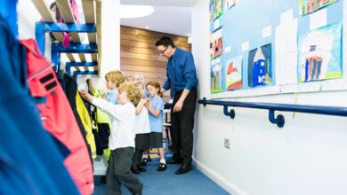 Children are increasingly starting primary school struggling to talk, teachers have warned