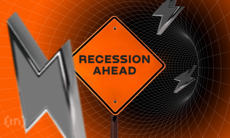 Crypto Market Mirrors Nasdaq and S&P 500 Amid Recession Fears Crypto Market Mirrors Nasdaq and S&P 500 Amid Recession Fears