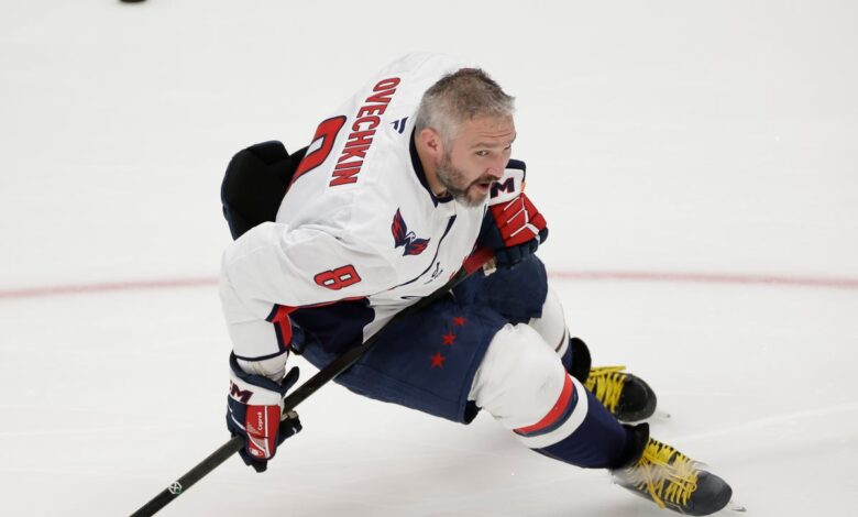 Alex Ovechkin breaks Wayne Gretzky’s NHL career goals record by scoring his 895th Alex Ovechkin breaks Wayne Gretzky’s NHL career goals record by scoring his 895th