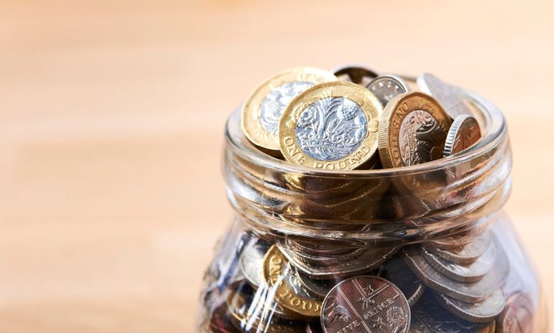 Where should you move your money? Best savings accounts for April 2025