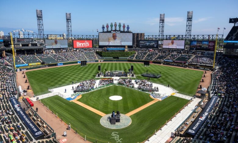 ‘God is reaching out to you’: Pope Leo addresses hometown Chicago crowd and encourages them to make a difference in the world