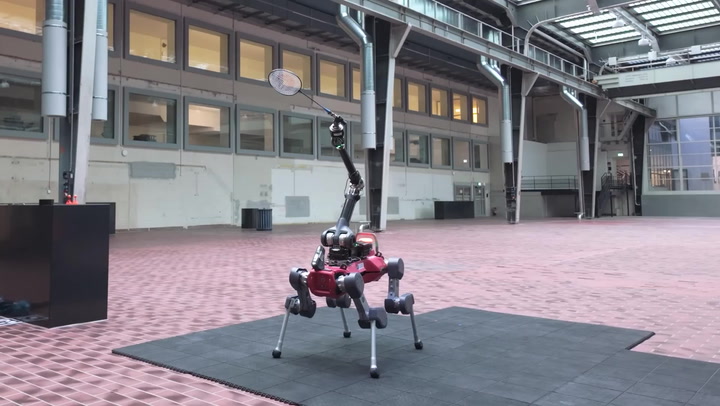 AI-powered robot learns to play badminton against humans | Lifestyle AI-powered robot learns to play badminton against humans | Lifestyle
