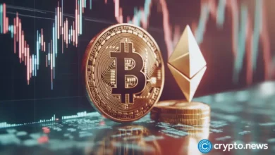 Are Bitcoin whales leaving while Ethereum gains?