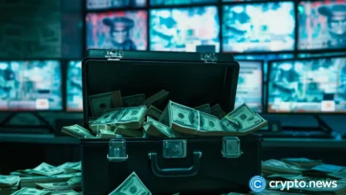 Whales dump 25.5B PUMP, rake in .6 million profit