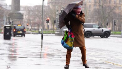 UK weather: Storm Floris set to batter country with ‘unseasonably strong’ 85mph winds, Met Office warns