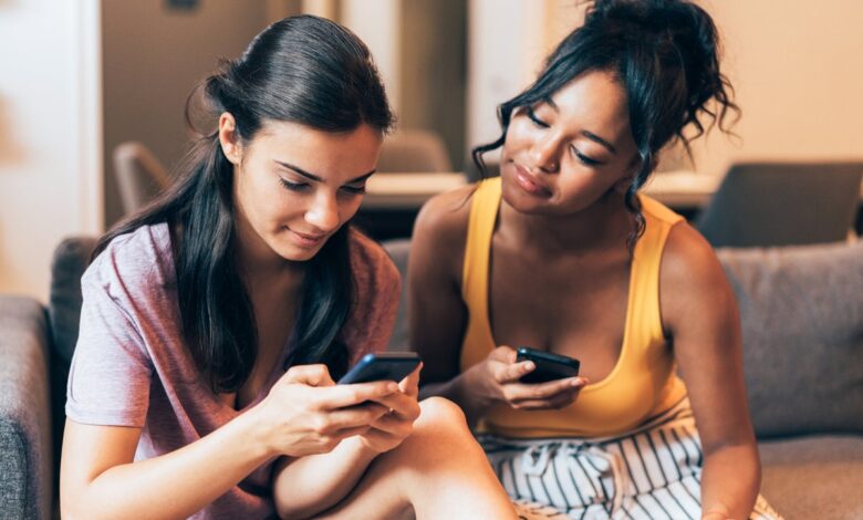 ‘The brain responds like it’s a physical injury’: Why posting photos of friends on social media without their consent sparks rifts ‘The brain responds like it’s a physical injury’: Why posting photos of friends on social media without their consent sparks rifts